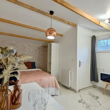 Appartement Kalyvia-calme&résidentiel- Proxy Paris *