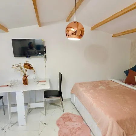 Kalyvia-calme & Residentiel- Proxy Paris * Houilles